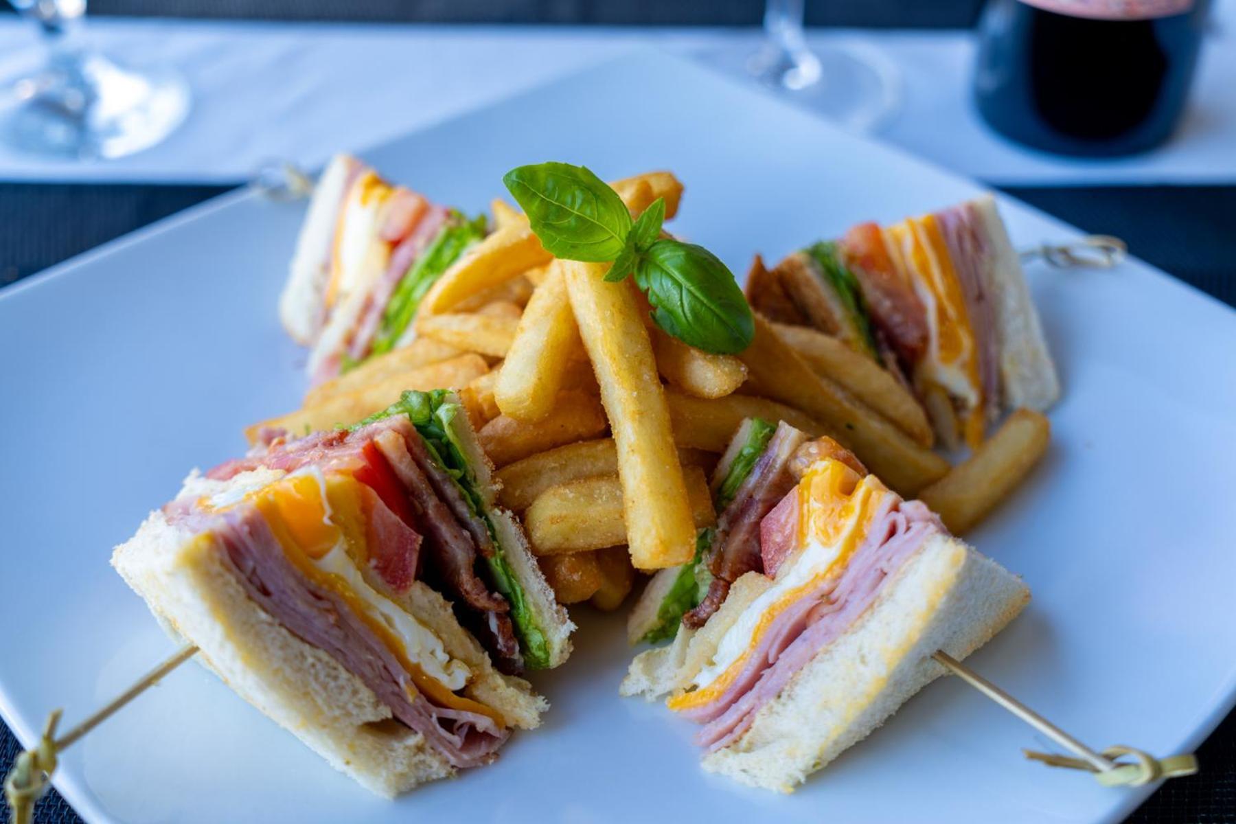 Hospitality Kalgoorlie, Surestay Collection By Western Motel 3*